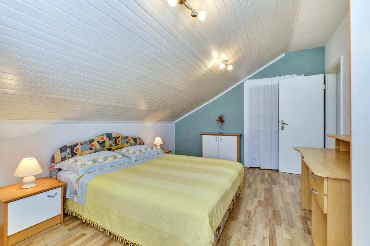 Apartment Dami Mali Lošinj Exterior foto